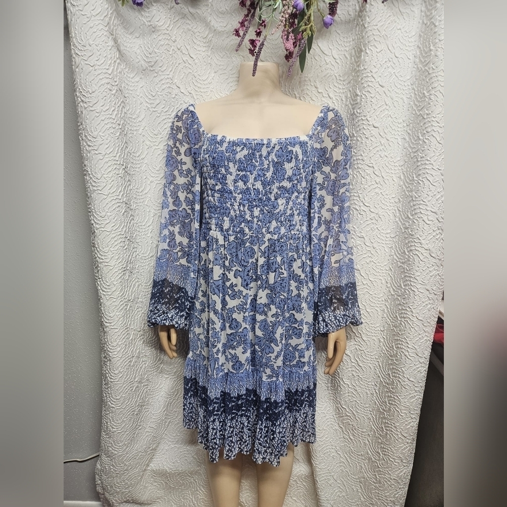 Floral Blue and White Women's Dress